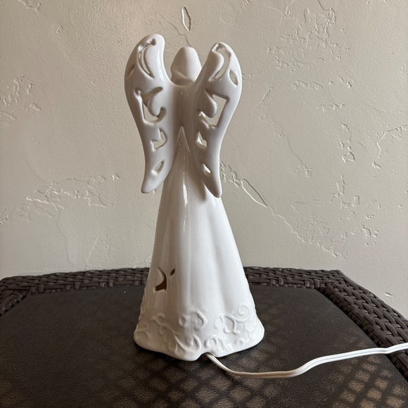 Delton Products Corp. Electric Ceramic Angel Lamp Night Light Approx. 12" H - Picture 6 of 13